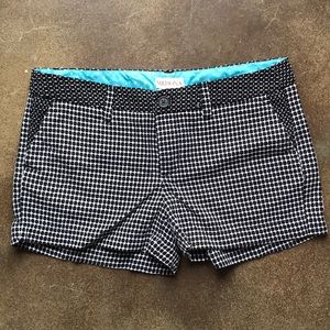 Merona Black & White Knit shorts